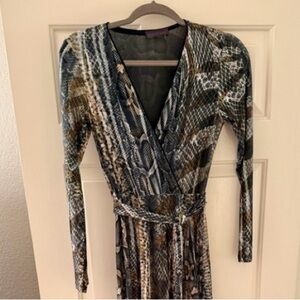 Hale Bob Black Gray Brown Snake Skin Pattern Long Sleeve V-Neck Gown Slit Sexy